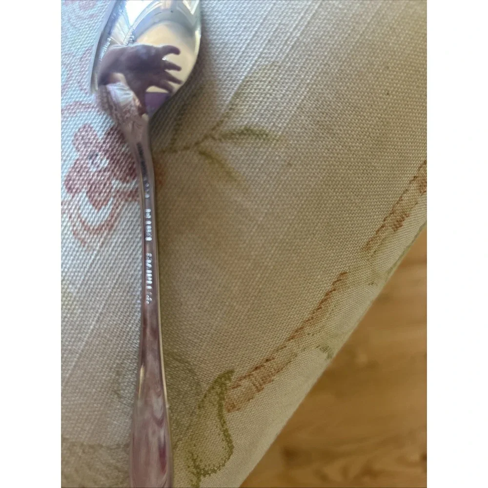 4 Oneida Oneidacraft Deluxe DEBONAIR Stainless Teaspoons